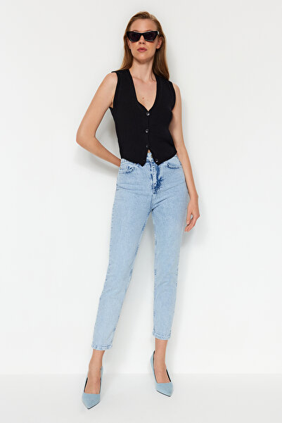 Trendyol Collection Blue Regular Waist Mom Jeans TWOAW24JE00084