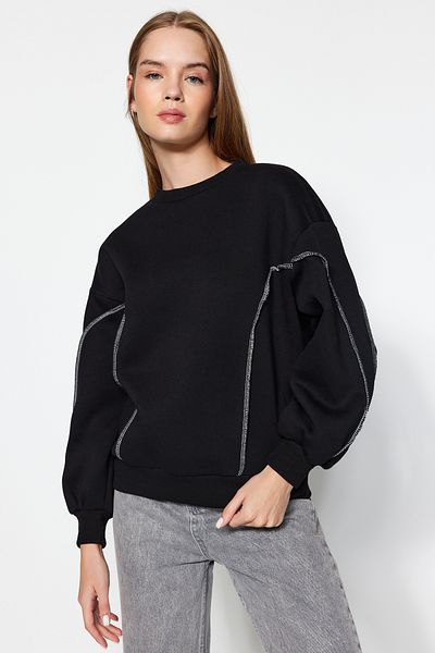 Trendyol Collection Плетен суичър с черни шевове и кръгло деколте, стандартна кройка, дебел полар отвътре TWOAW24SW00233