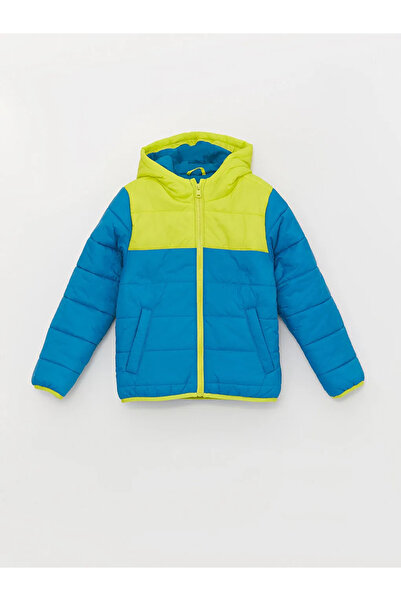 LC Waikiki LCW Kids معطف منتفخ للأولاد بغطاء للرأس وكتلة الألوان