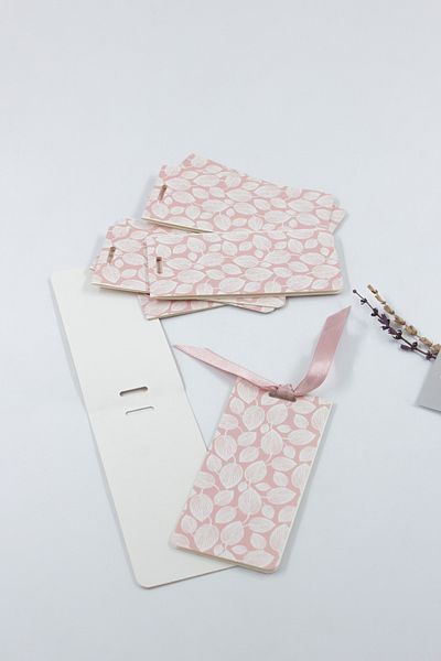 carton box Cardboard Box Pink Patterned Ribbon Detailed 25' Gift Card Mother's Day
