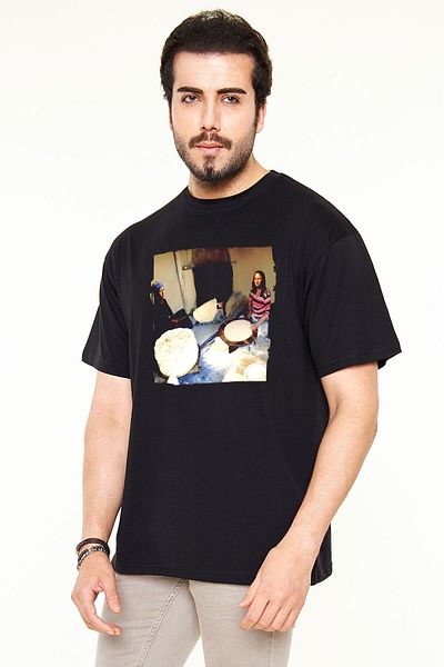Pisa Art Унисекс тениска Oversize Black - Перлена обица и колаж с Мона Лиза Юфкаджъ