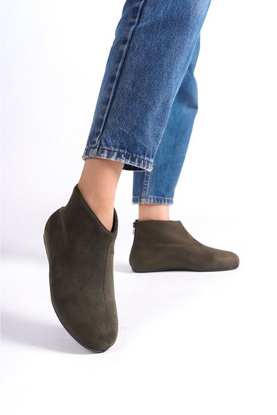 Moda Değirmeni Kurze, flache Damenstiefel mit Reißverschluss in Khaki, Wildleder, BG1176-116-0001