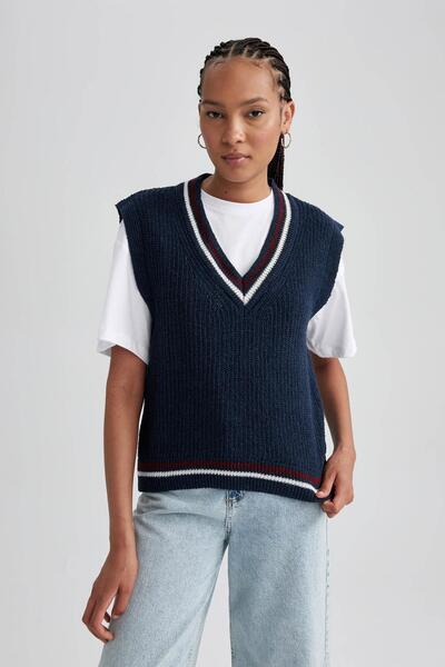 DeFacto Oversize Fit V-Neck Sweater S0375az23wn