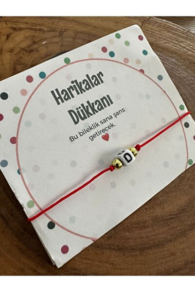 HARİKALAR DÜKKANI سوار لاكي أحمر مع تفاصيل مكرامية حرف D