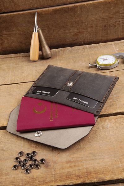 New Coast Leather 1900's Γνήσιο & Πραγματικό Δερμάτινο Χειροποίητο Πορτοφόλι Καπνιστού Διαβατηρίου