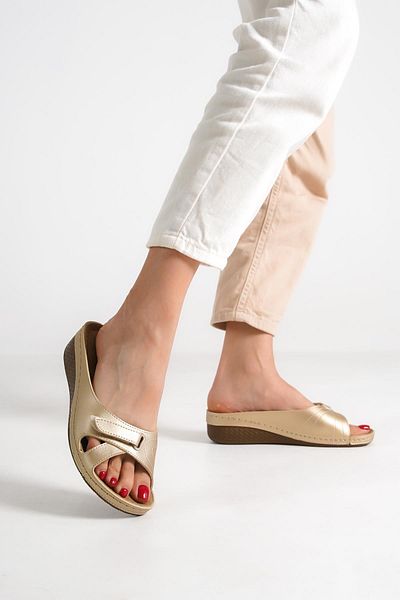 Capone Outfitters Capone Z0777 arany női komfort anatómiai papucs