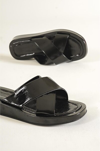 Capone Outfitters Černé dámské pantofle Capone s křížovým popruhem