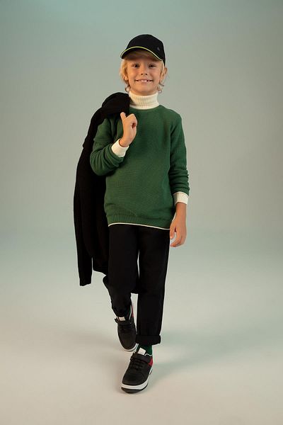 DeFacto Boy's Regular Fit Crew Neck Sweater