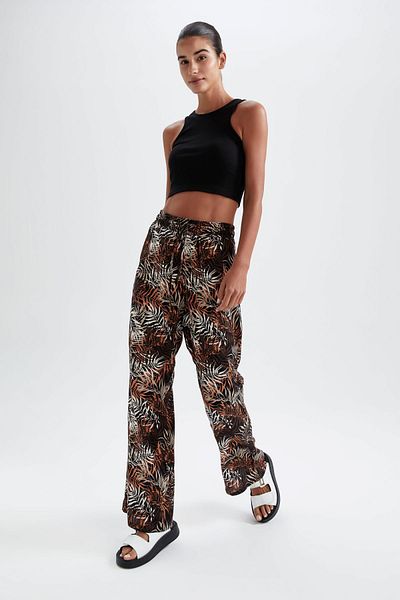 DeFacto Traditionell gemusterte Viskose-Hose mit hoher Taille und weitem Bein und Taschen