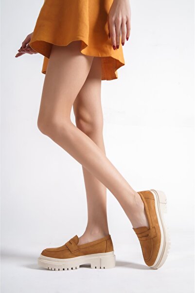 Capone Outfitters Dámska mokasína Capone Oval Toe Trac Sole Semišové ťavie vlasy