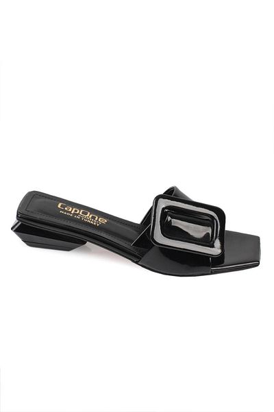 Capone Outfitters Жіночі капці з пряжкою Capone на коротких підборах чорного кольору