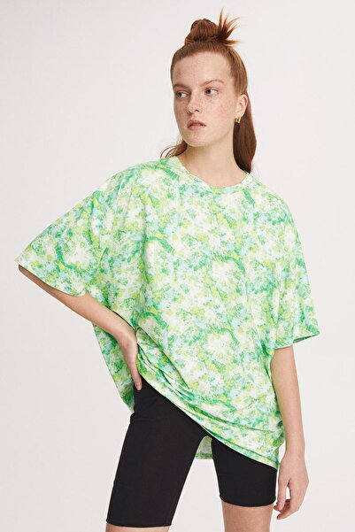 Perspective Clemita Comfortable Fit Crew Neck Standard Size Batik Patterned Neon Green Color Women's T-Shirt