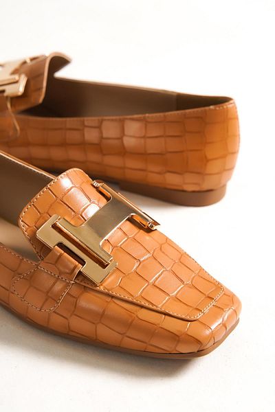 Capone Outfitters Capone Blunt Toe Metal Catarama Accesoriu Honey Mocasini pentru femei