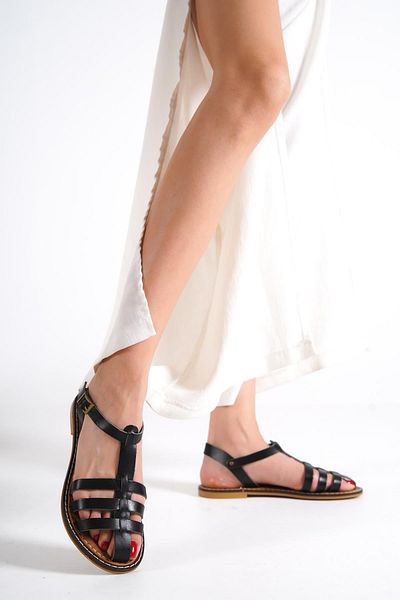 Capone Outfitters Capone Gladiator Schwarze Damen-Ledersandalen mit Riemen
