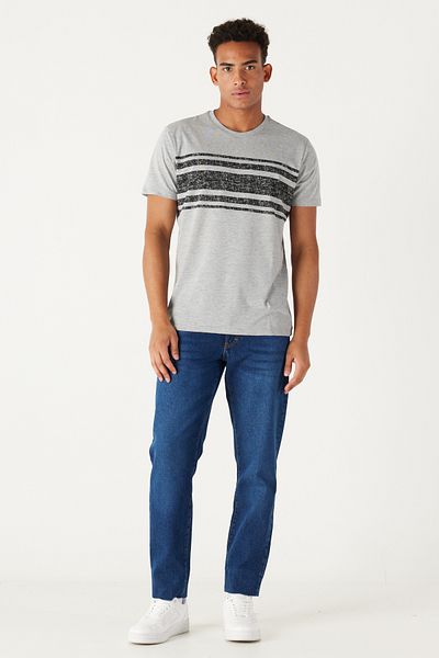 AC&Co / Altınyıldız Classics Bedrucktes Herren-T-Shirt aus 100 % Baumwolle in Grau-Melange mit schmalem Schnitt und Rundhalsausschnitt