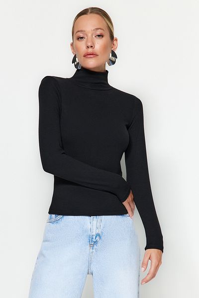 Trendyol Collection Black Fitted V-Neck Crop Ribbed Stretchy Knitted Blouse  TWOAW23BZ00141 - Trendyol