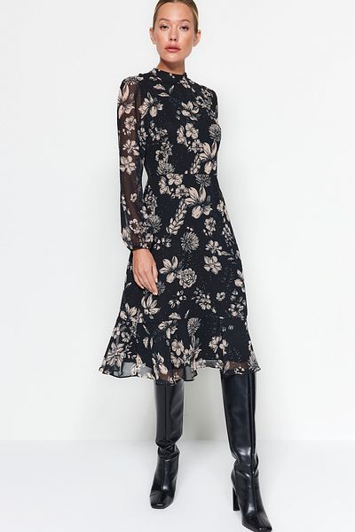 Trendyol Collection Schwarzes Winter-Chiffonkleid mit Blumenmuster – TWOAW23EL01436