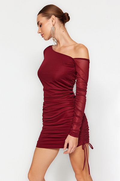 Trendyol Collection Rochie scurtă din tul tricotată bordeaux - căptușită, mulata TPRAW24EL00105