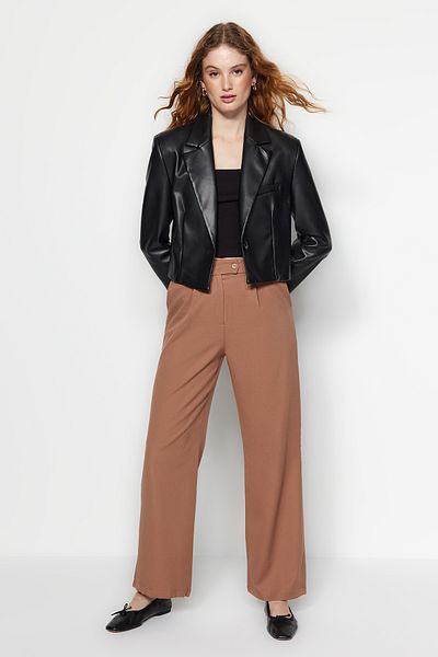 Trendyol Collection Světle hnědé široké kalhoty TWOAW22PL0263