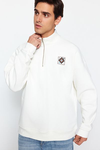 Trendyol Collection Mink Oversize/Wide Cut Zip up Stand Collar Embroidery Detail Fleece Cotton Sweatshirt Tmnaw24Sw00132
