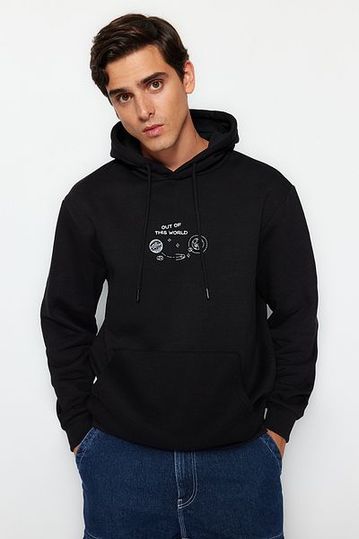 Trendyol Collection Космически бродиран черен суитшърт с качулка и полар - Tmnaw24sw00101