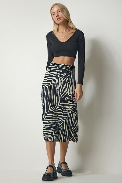 Happiness İstanbul Women's Black Cream Patterned Slit Viscose Skirt FF00137