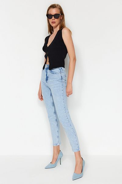 Trendyol Collection Blue Regular Waist Mom Jeans TWOAW24JE00084