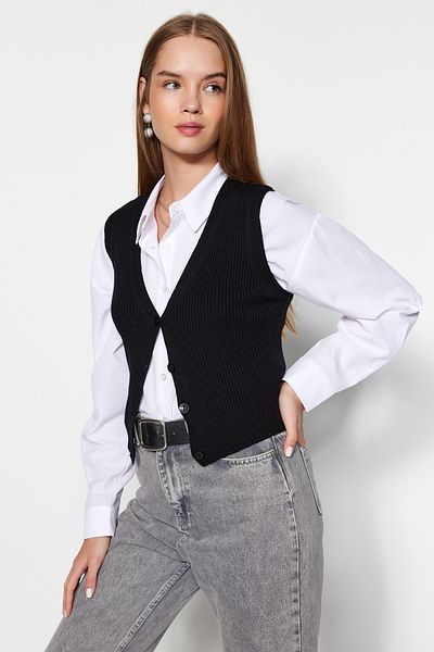 Trendyol Collection V-Neck Black Knitwear Vest - Premium Yarn TWOAW24SV00049