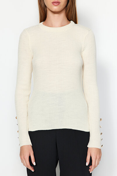Trendyol Collection Pulover de tricotaje detaliat cu nasturi de piatră TWOAW24KZ01207