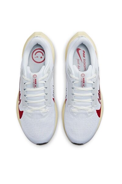 Nike Pegasus 40 Premium Kadın Yol Koşu Ayakkabı (Dar Kalıp 1 Beden Büyük Alınız