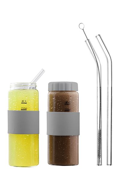 Karçiçeği Home Set of 2 Heat Resistant Glass Straws with Lids Borosilicate Thermisil Flask with Cup Holder Rubber