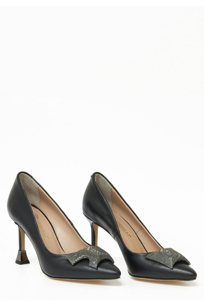 Gizzelli shoes Taş Tokalı Sivri Burun Ayakkabı