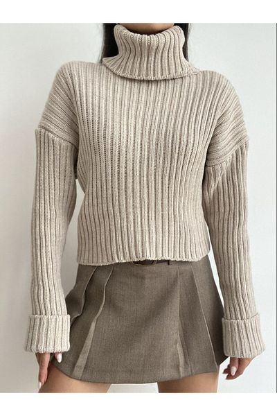 Laluvia High-Top Sweater