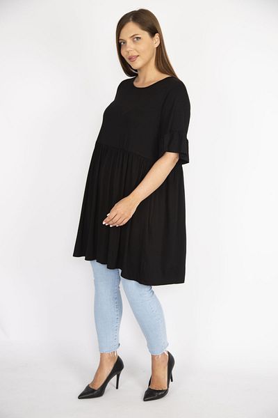 Şans Schwarzes Tunikakleid für Damen in Übergröße mit Rundhalsausschnitt, geraffter Taille und Schwungradärmeln 65n36710