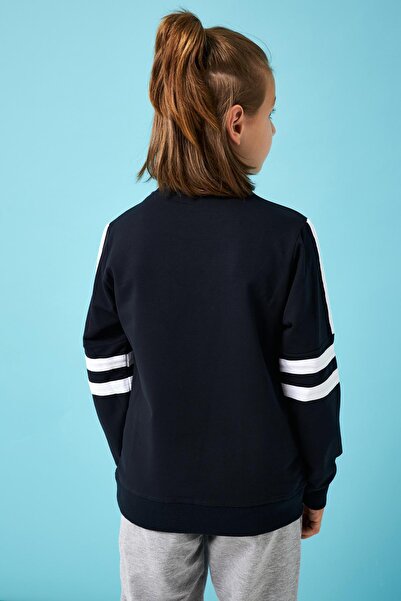 Perendi Φούτερ για αγόρι Navy Blue - Λεπτομέρεια κεντήματος