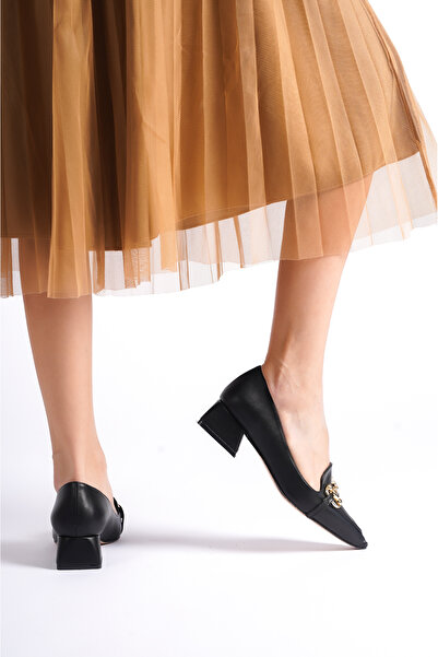 Moda Değirmeni Black Skin Women's Buckle Low Heeled Shoes BG1162-119-0009