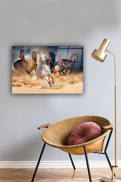 Decorita Masa din sticla |   Cai sălbatici |