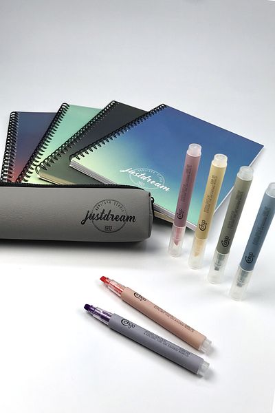 Apeirona | Limitless Art Mega School Set | 4 New Generation Notebooks | 6 Highlighters | 1 Fiber Pen Holder