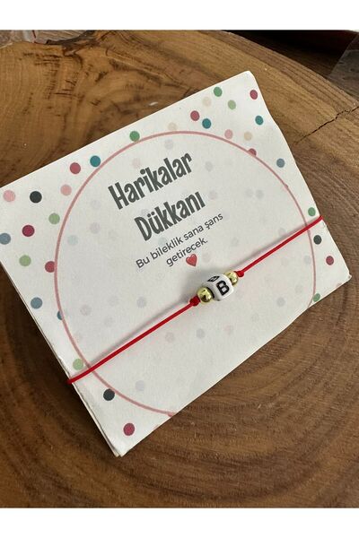 HARİKALAR DÜKKANI سوار لاكي أحمر مع حرف B مع تفاصيل مكرامية