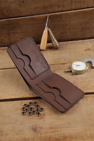 New Coast Leather 1900's Мъжки портфейл от естествена кожа, ръчно изработен, минималистичен, кафяв