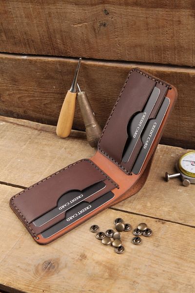 New Coast Leather 1900's Ръчно изработен минималистичен мъжки портфейл от естествена кожа