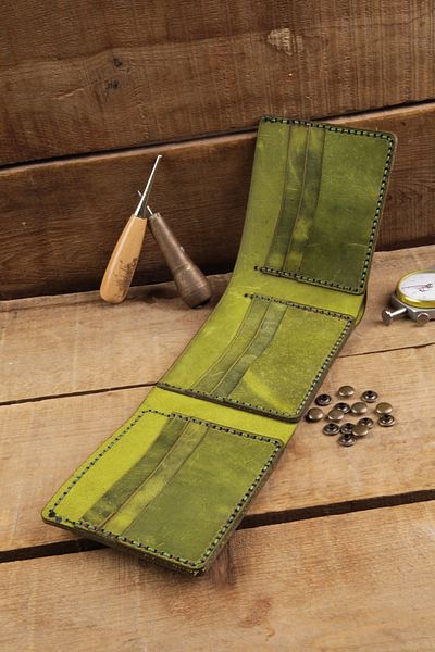 New Coast Leather 1900's Γνήσιο δέρμα Χειροποίητο Ανδρικό Πορτοφόλι Πολλαπλών Διαμερισμάτων Ανοιχτό Πράσινο
