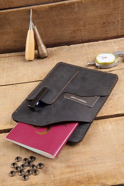 New Coast Leather 1900's Γνήσιο & Πραγματικό Δερμάτινο Χειροποίητο Μαύρο Πορτοφόλι Διαβατηρίου