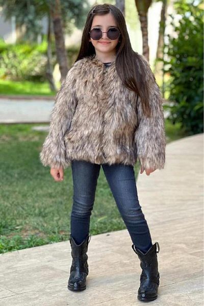 Riccotarz Girl's Lady Fur Coat Black Bottom Top Set