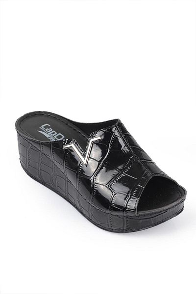 Capone Outfitters Capone 6145 Černé dámské pantofle s přezkou na platformě V