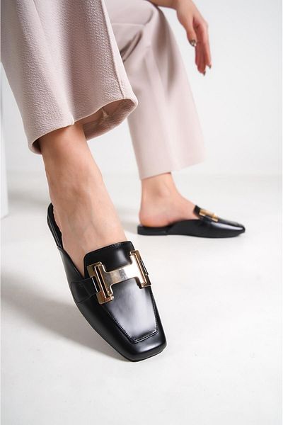 Capone Outfitters Capone Black Women's Flat Toe Slippers with Metal Accessories