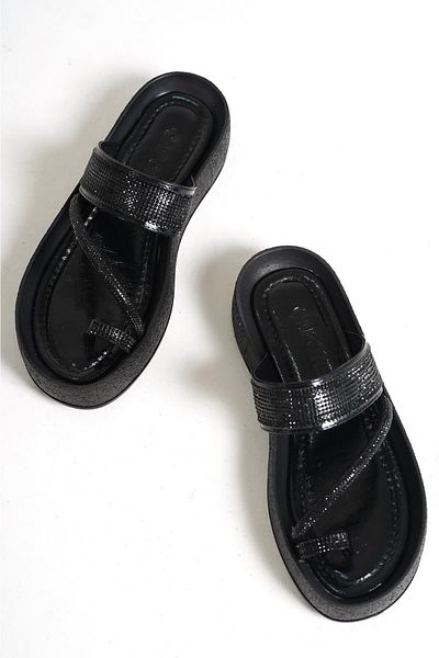 Capone Outfitters Stoned Banded Stone Detailed Wedge Heel Metallic Women's Slippers
