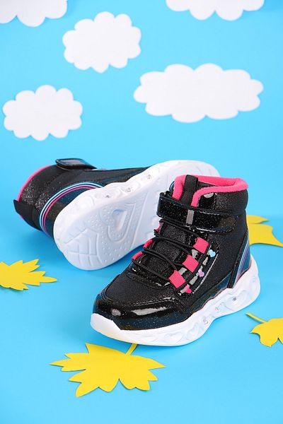 Vojo Play Comfort - Light Sole and Velcro Lighted Girl's Boots