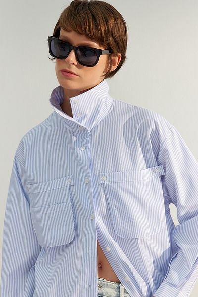 Trendyol Collection Hellblaues, gewebtes Oversize-Hemd in limitierter Auflage TWOAW24GO00246
