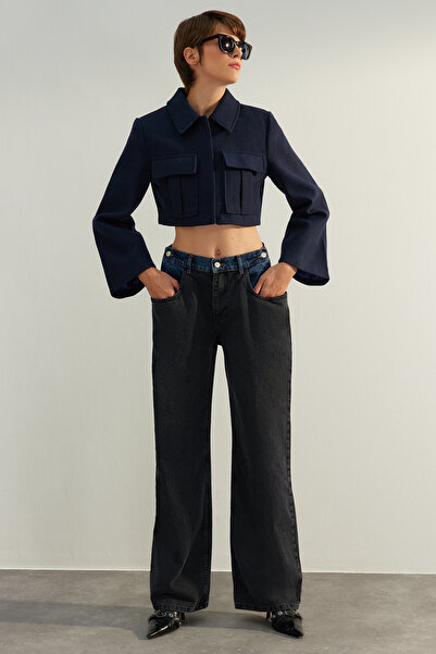 Trendyol Collection Schwarze, nachhaltigere Jeans mit Farbblockdesign und hoh...